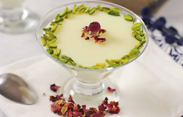 Rose Milk Pudding Smoothie: A Refreshing Twist on Mahalabia